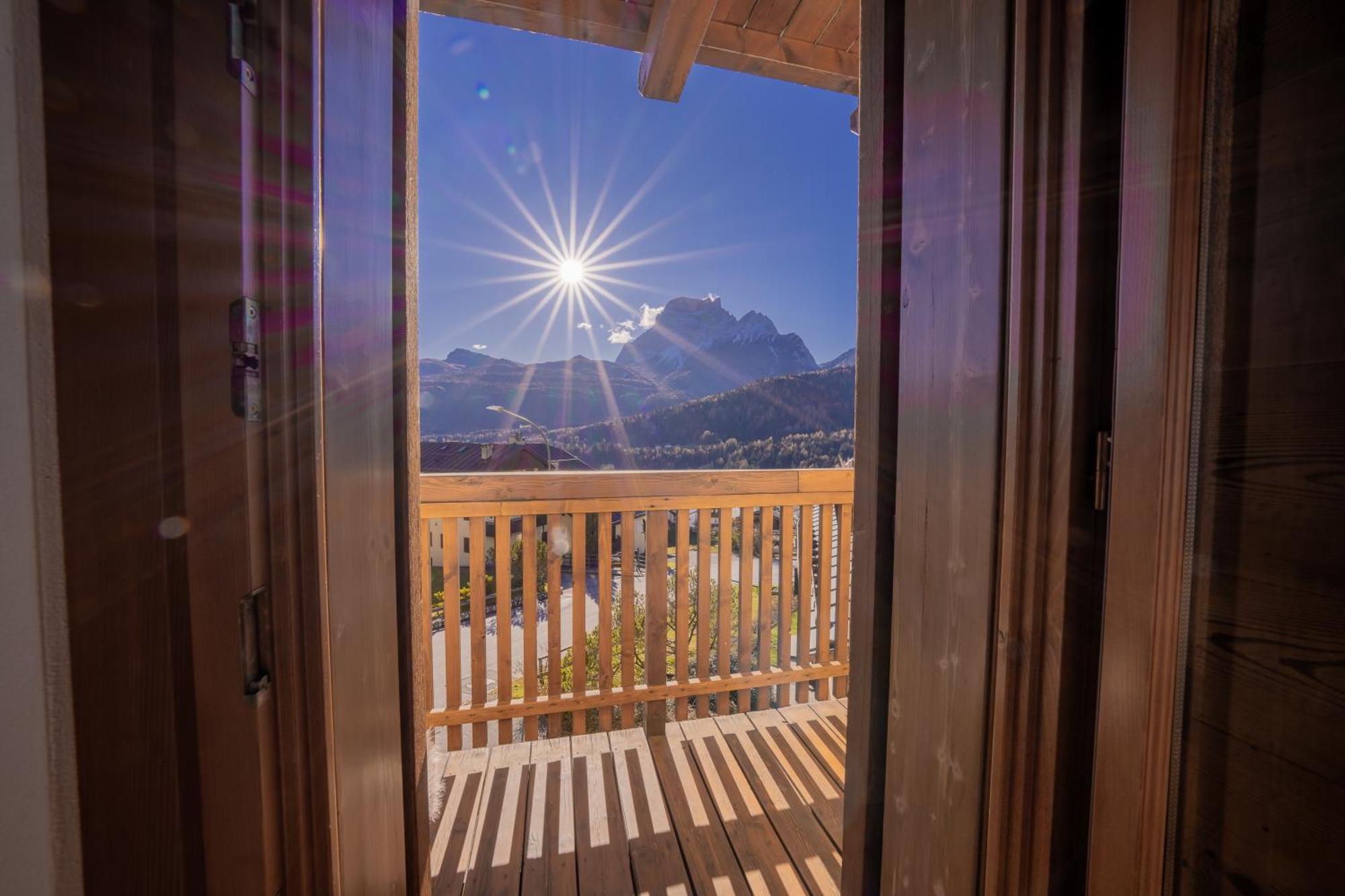 Nevesole Chalet - Charming Flat Near Dolomiti Ski Slopes San Vito di Cadore Exterior photo
